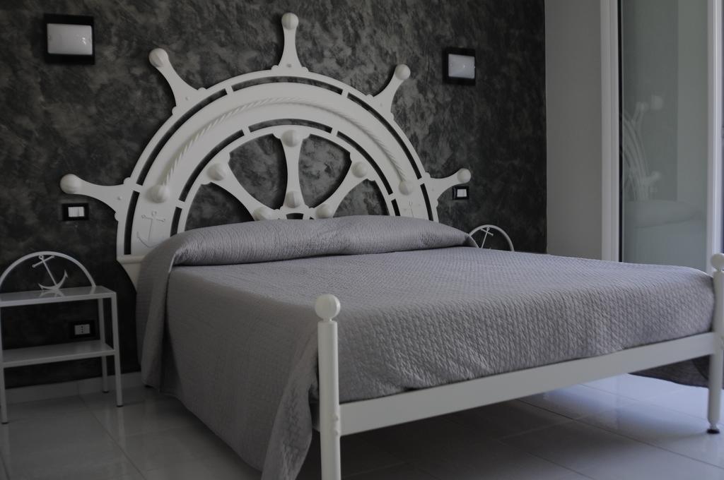 Badinomare Bed and Breakfast Terracina Buitenkant foto